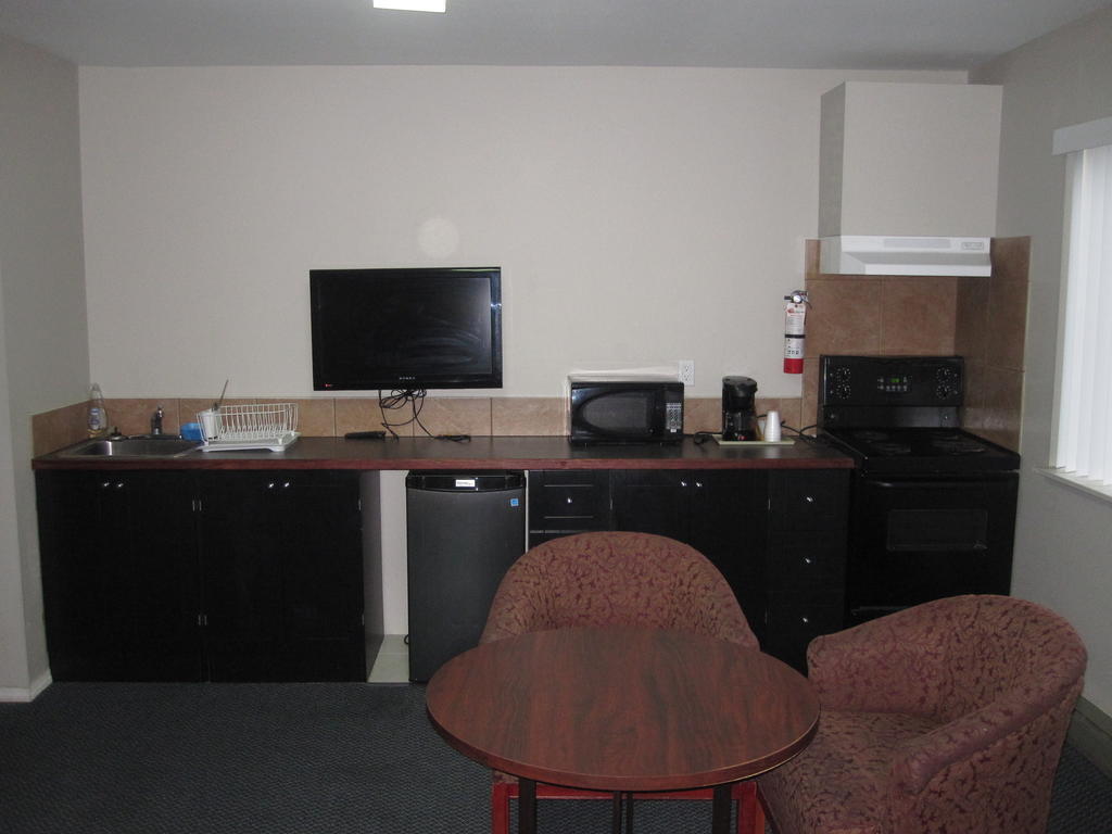 Travelodge By Wyndham Surrey Esterno foto